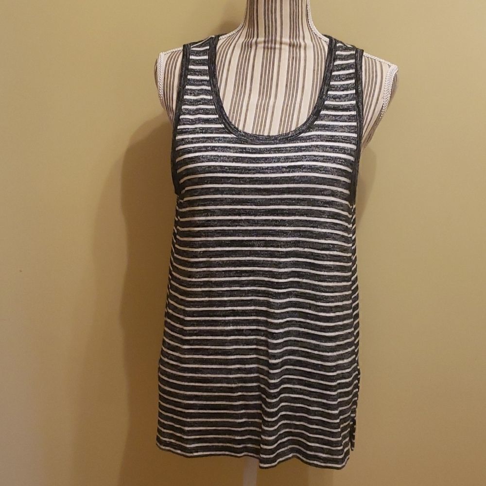 GAP women's tank. Medium.